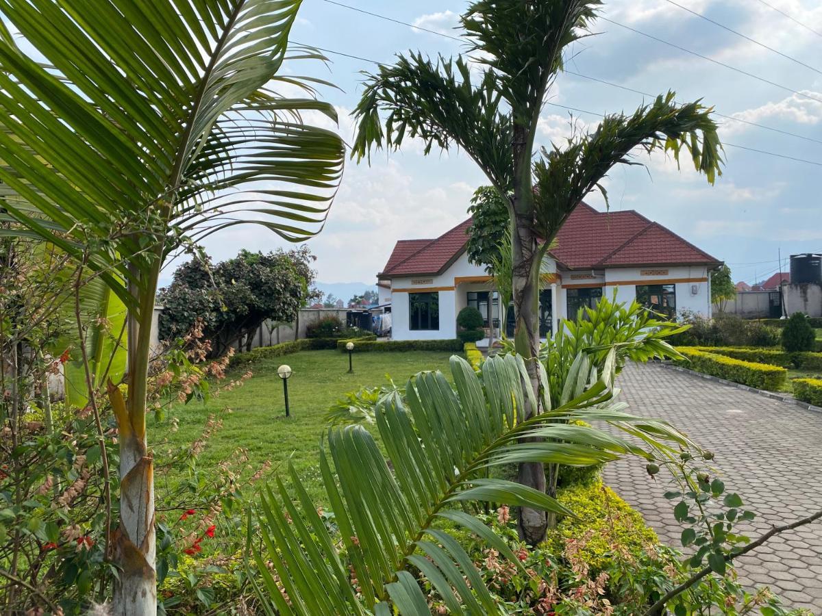 Virunga Homestays ルヘンゲリ エクステリア 写真