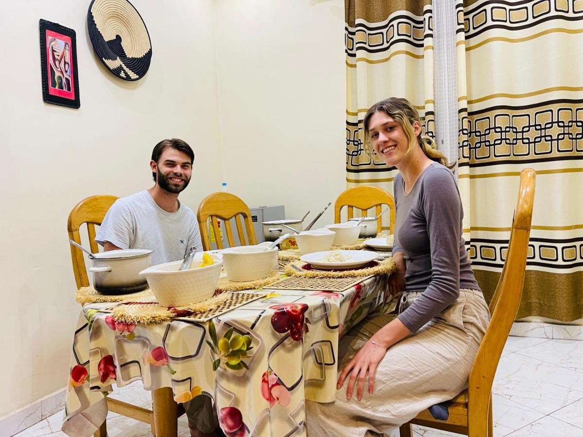 Virunga Homestays ルヘンゲリ エクステリア 写真